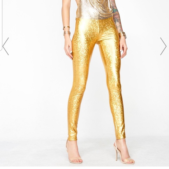 Dollskill  golden two piece set - Picture 4 of 8